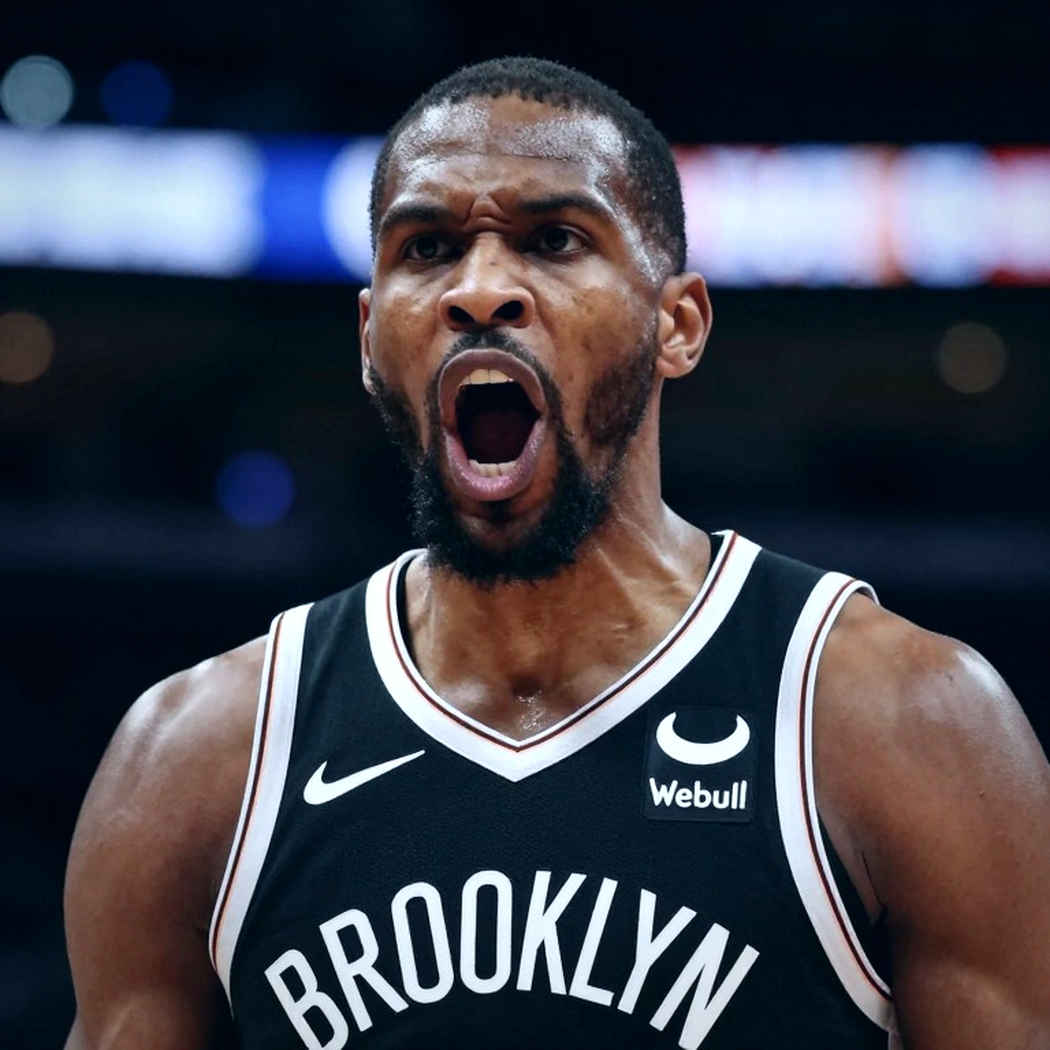 ग्यारह हज़ार नौ सौ इकतालीस डॉलर: एक NBA स्टार का जुर्माना भरना NFL के प्रवर्तन-तंत्र का ख़ाका कैसे खोल देता है